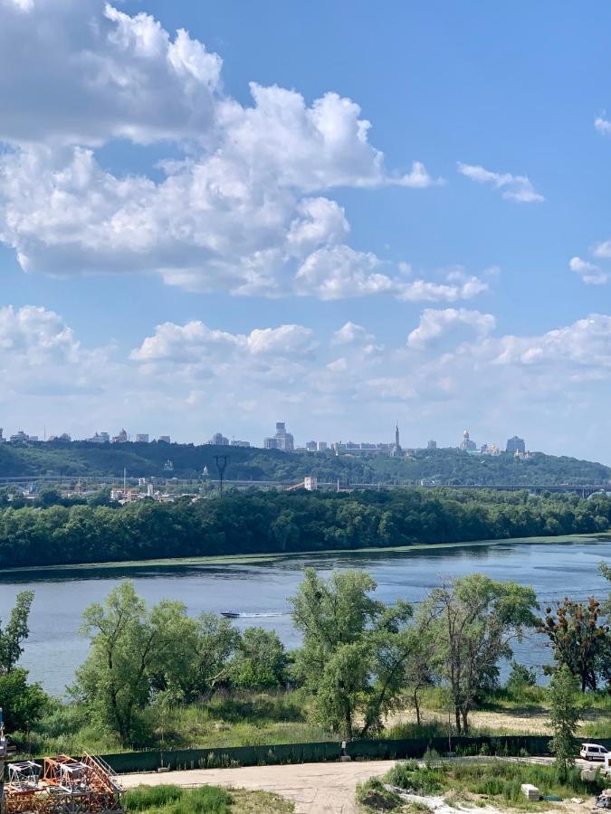 4 Rooms Apartment With A View Of The Dnieper River เคียฟ ภายนอก รูปภาพ