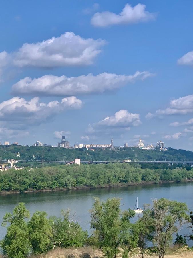 4 Rooms Apartment With A View Of The Dnieper River เคียฟ ภายนอก รูปภาพ