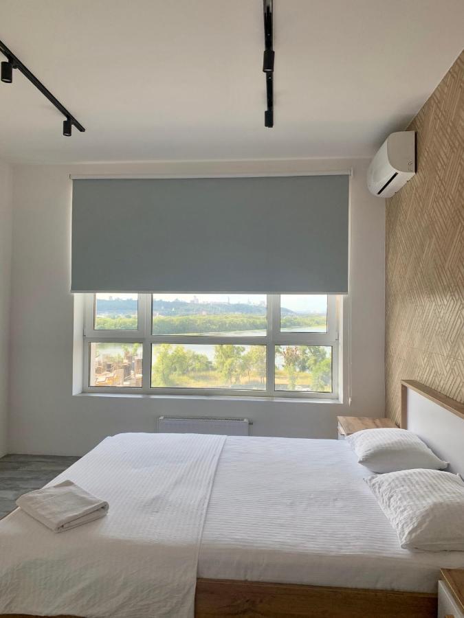 4 Rooms Apartment With A View Of The Dnieper River เคียฟ ภายนอก รูปภาพ
